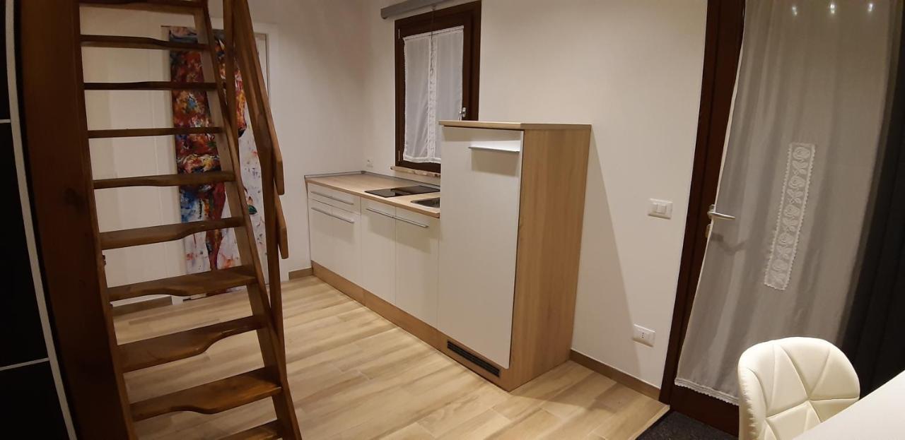 B&B Il Fienile Del Borgo Єзі Екстер'єр фото